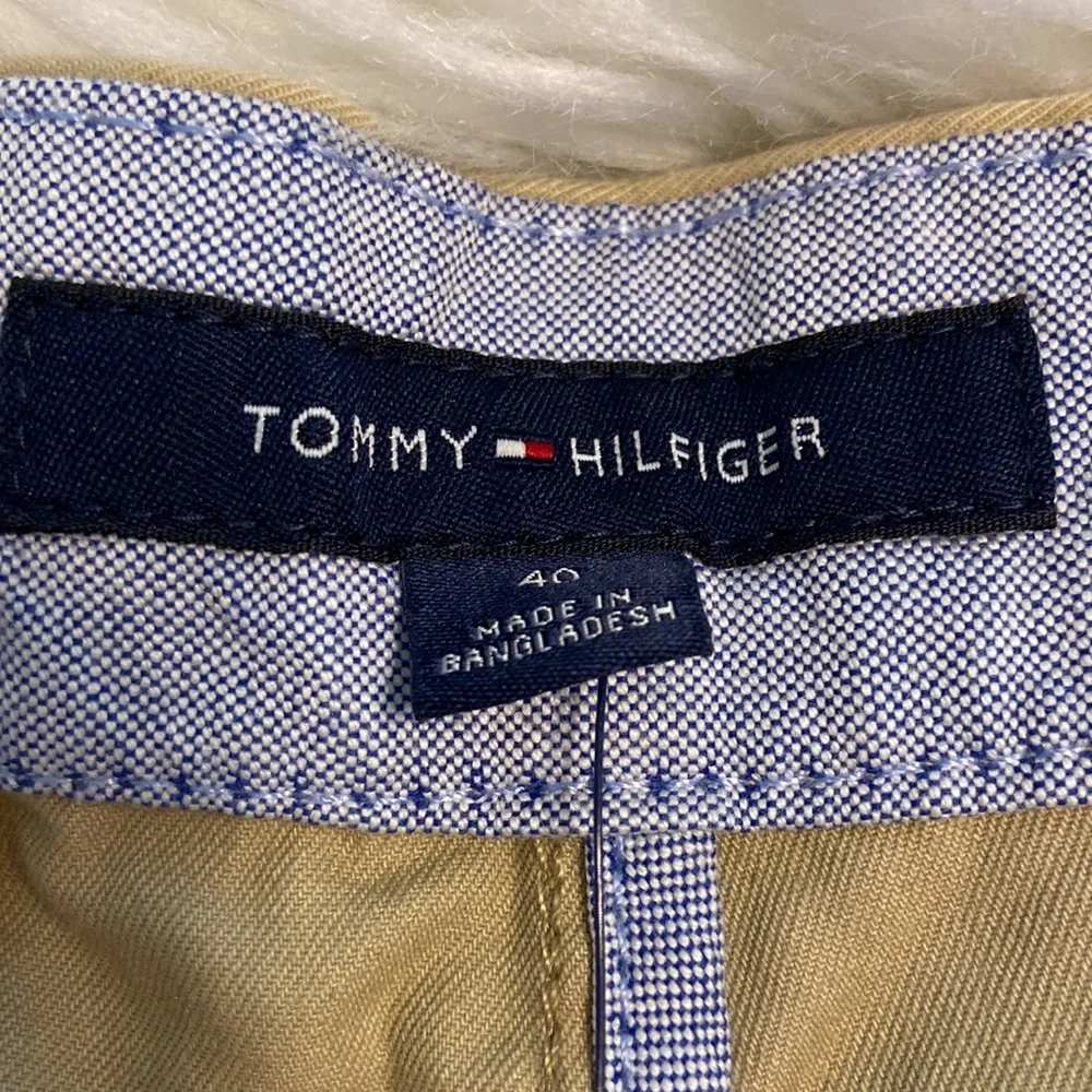 Tommy Hilfiger Man Shorts size 40 Classic Fit inseam 10” color tan